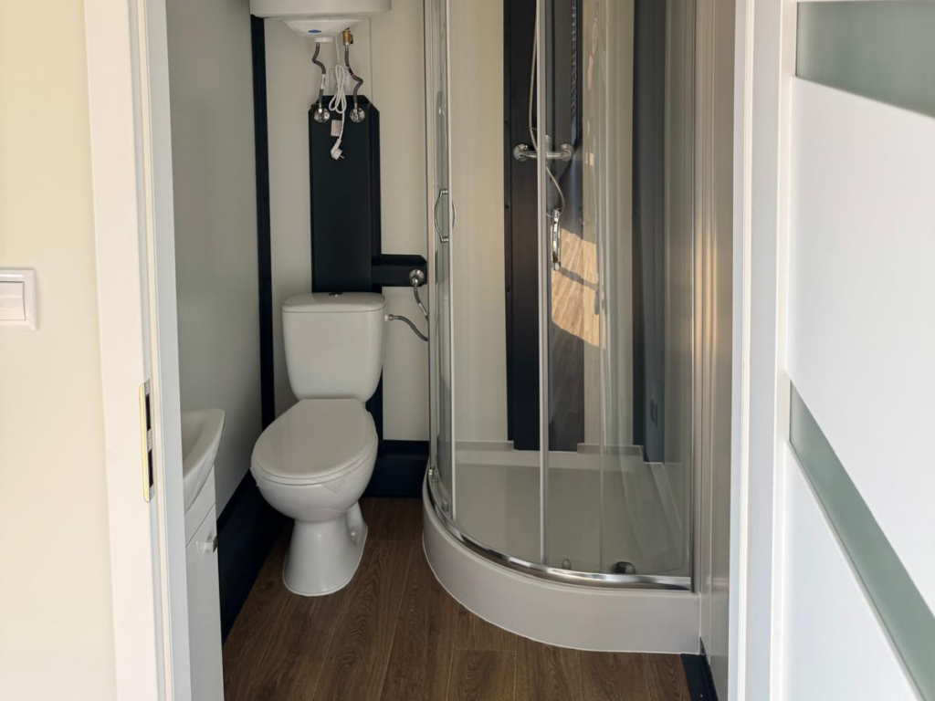 wc w kontenerze gastronomicznym